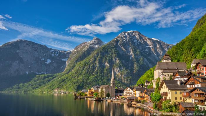 Österreich Hallstatt Berge und See