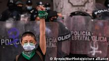 Diez mujeres al día fueron asesinadas en México durante 2021