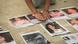 Foto de imágenes de víctimas de feminicidio colocadas por familiares durante una protesta en Buenos Aires. Foto de imágenes de víctimas de feminicidio colocadas por familiares durante una protesta en Buenos Aires.