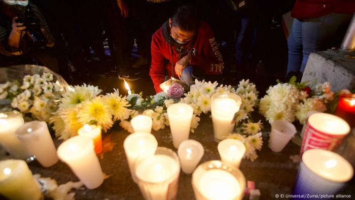Homenaje a las víctimas del accidente de la Línea 12 del metro de Ciudad de México.