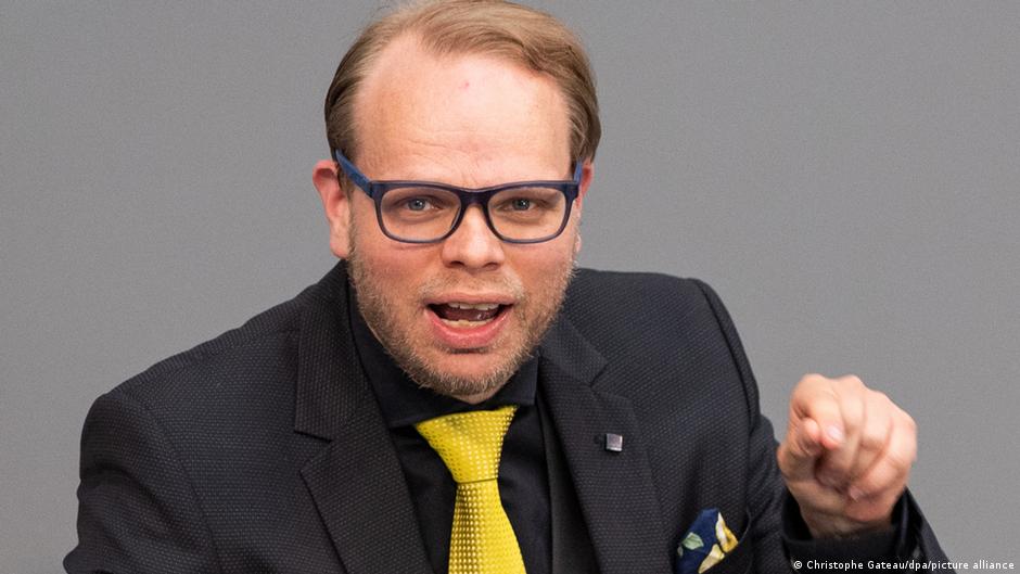 German lawmaker confronts online hate speech, death threats | Germany| News and in-depth reporting from Berlin and beyond | DW - Vimarsana News