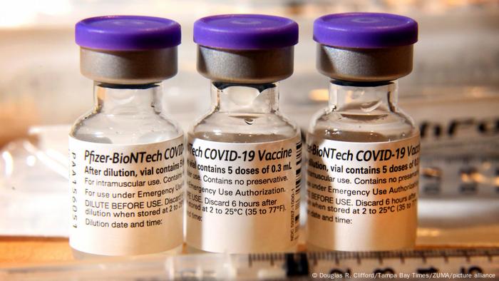 Risks And Benefits Of Vaccinating Children Against Covid Coronavirus And Covid 19 Latest News About Covid 19 Dw 12 05 2021