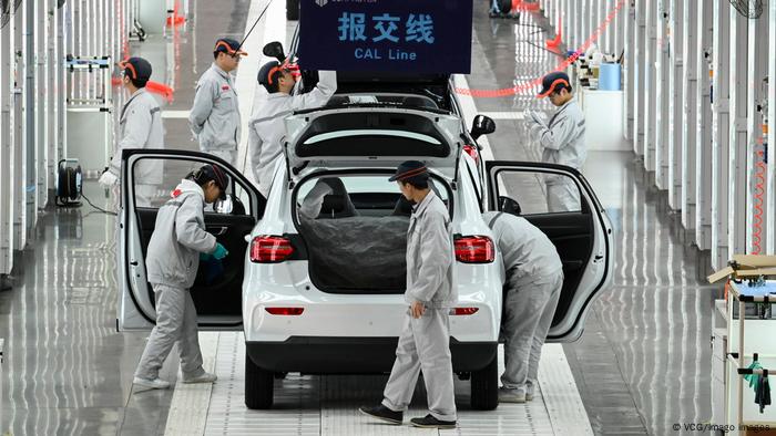 Autoproduktion in Jinhua in der Provinz Zhejiang Autoproduktion in Jinhua in der Provinz Zhejiang