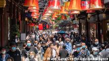 SHANGHAI, CHINA - MAY 1, 2021 - A large number of tourists play in the Yu Garden shopping mall, Shanghai, China, in May 1, 2021.