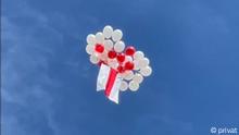 +++ Verwendung nur zur Bildergalerie Proteste Belarus 2021! +++
Proteste Belarus 2021 Foto 9 - Luftballons mit belarussischer Nationalflagge
Copyright: Fotos privat, Rechte für diese Fotos sind von den Eigentümern nur für eine Bildergalerie über Proteste in Belarus im Frühjahr 2021 bewilligt, bei der weiteren Nutzung bitte sich an DW Belarus wenden.