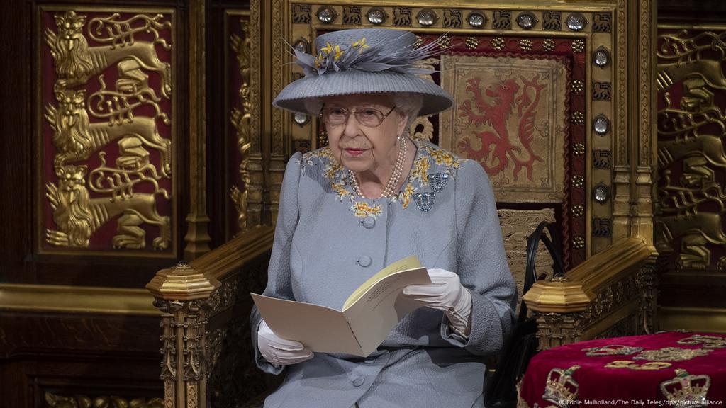 Queen Elizabeth Ii Wieder In Der Offentlichkeit Aktuell Europa Dw 11 05 2021