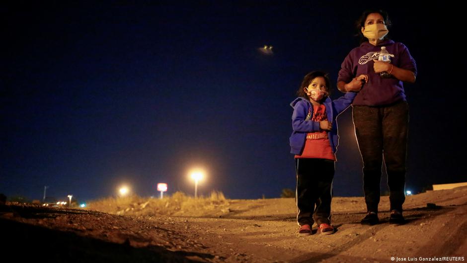 EE. UU. detuvo a más de un millón de migrantes irregulares en nueve meses | El Mundo | DW - Vimarsana News