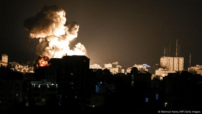 Ночной взрыв в секторе Газа после израильского авиаудара
