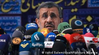 مخاطب گفته‌های محمود احمدی نژاد افرادی هستند که در حاکمیت حضور دارند