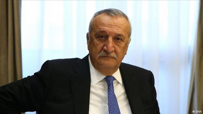 Mehmet Ağar, Çiller'in başbakanlığı döneminde İçişleri Bakanı'ydı 