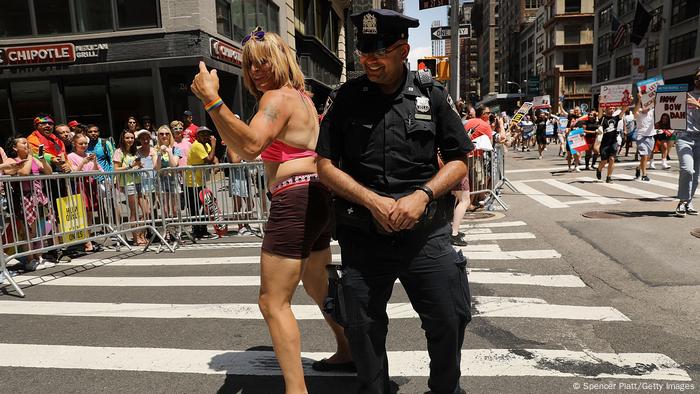 New York Pride Police Ban Denounced As ′shameful′ News Dw 16052021 