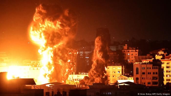 İsrail, Gazze Şeridi'ne yönelik hava saldırılarını sürdürüyor