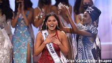 HOLLYWOOD, FLORIDA - MAY 16: Miss Mexico Andrea Meza is crowned Miss Universe 2021 onstage at the Miss Universe 2021 Pageant at Seminole Hard Rock Hotel & Casino on May 16, 2021 in Hollywood, Florida. (Photo by Rodrigo Varela/Getty Images)