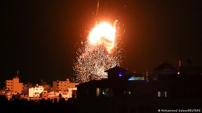 Izraelska avijacija ispaljuje rakete na pojas GazeGaza 