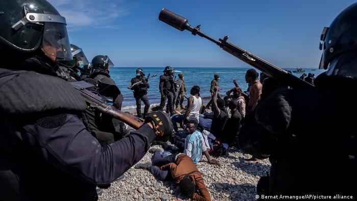 Migration I Ceuta I Grenze zwischen Marokko und Spanien