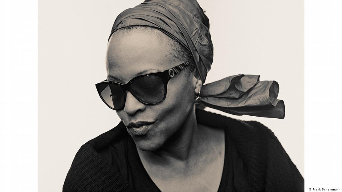 La cantante de jazz Cassandra Wilson en 2016. La cantante de jazz Cassandra Wilson en 2016.