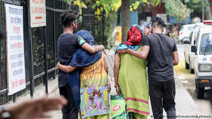 Абхишек Дата е от заможно семейство, но само за два