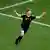 Thomas Müller jubelt über einen WM-Treffer (Foto: AP)