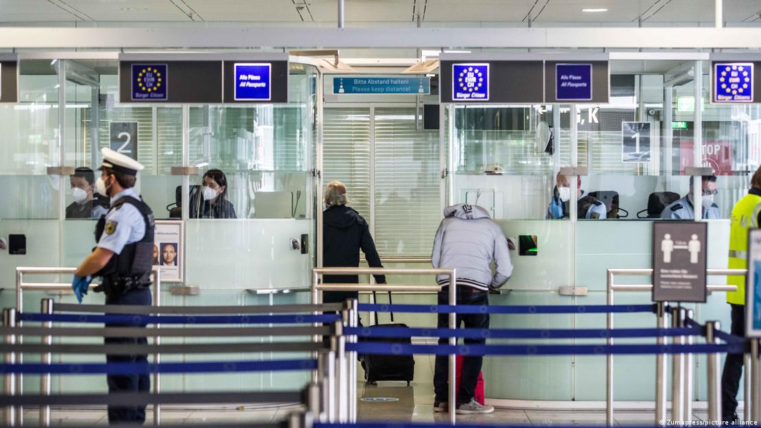 Pusti granični prijelaz u zračnoj luci Münchena za vrijeme pandemije