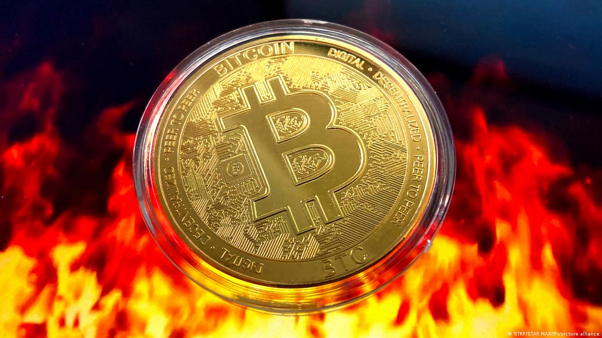 Por crisis energética Kosovo cierra minas de criptomonedas