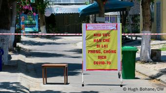Vietnam Da Nang | Straße im Lockdown, Checkpoint