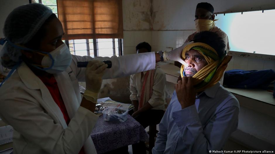 India: Deadly ′black fungus′ surges among COVID-19 patients | News | DW - Vimarsana News