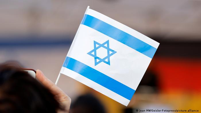 Steag israelian la o manifestație pro-israeliană desfășurată joi la Berlin