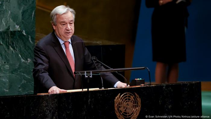 UN-Generalsekretär António Guterres rief die Weltgemeinschaft dazu auf, zügig ein Hilfspaket zu schnüren UN-Generalsekretär António Guterres rief die Weltgemeinschaft dazu auf, zügig ein Hilfspaket zu schnüren