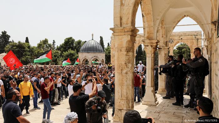 Nuevos choques entre palestinos y la Policía israelí en Explanada de las Mezquitas | El Mundo | DW | 21.05.2021