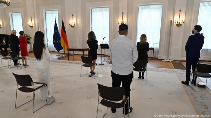 Deutschland | Einbürgerungszeremonie im Schloss Bellevue Deutschland | Einbürgerungszeremonie im Schloss Bellevue