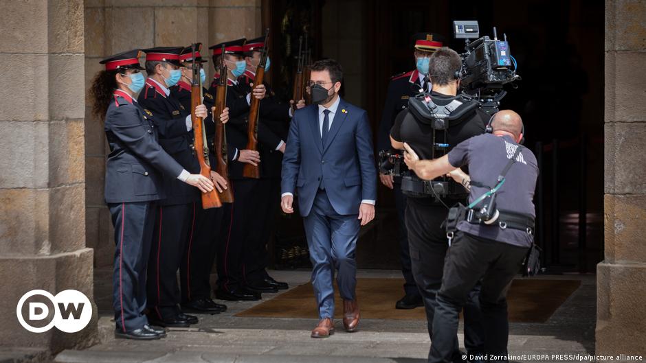 Catalonia: Moderate separatist Pere Aragones named new leader | DW | 21.05.2021