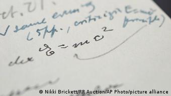 Einsteins Brief über berühmte Gleichung
