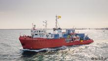 ***ACHTUNG: Bild nur zur Berichterstattung über Sea-Eye verwenden!***
via Ines Eisele
Die Bider sind alle von der aktuellen Mission des Rettungsschiffes Sea-Eye 4. Das Schiff konnte gestern und heute gut 400 igranten in Pozzallo/Italien an Land bringen, die es vorher gerettet hatte.
Rechte: Sea-Eye