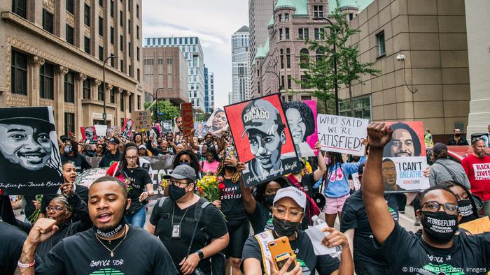 USA Minnesota George Floyd Gedenkmarsch Jahrestag Protest