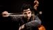 Der Cellist Pablo Ferrández schwingt den Bogen über sein Cello. Der Cellist Pablo Ferrández schwingt den Bogen über sein Cello.
