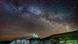 El núcleo de la Vía Láctea se hace visible en las primeras horas de la mañana del martes mientras se desplaza sobre el faro de Bamburgh, en Stag Rock, en Northumberland, Reino Unido. El núcleo de la Vía Láctea se hace visible en las primeras horas de la mañana del martes mientras se desplaza sobre el faro de Bamburgh, en Stag Rock, en Northumberland, Reino Unido.