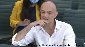 Dominic Cummings sagt vor Mitgliedern von Unterhaus-Ausschüssen des britischen Parlaments aus