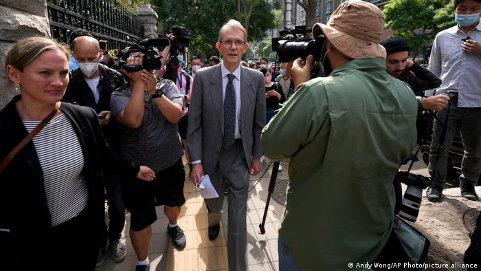 China | Spionagevorwürfe | Fall Yang Hengjun | australischer Botschafter Graham Fletcher vor der Gerichtsgebäude