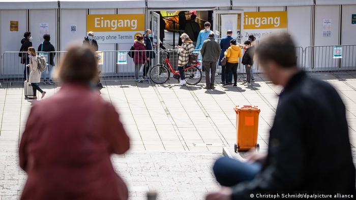 疫情缓解 德国降低疫情风险等级 德国新闻 Dw 01 06 21