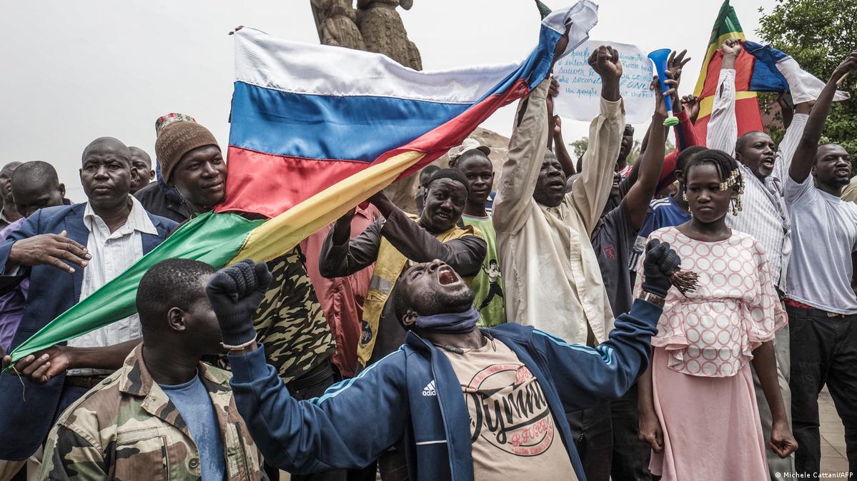 Mali: à Bamako, le drapeau français est de sortie 
