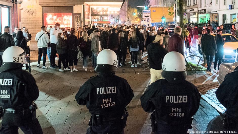 Police Breaking Up Rave Germany: Hamburg police break up illegal rave