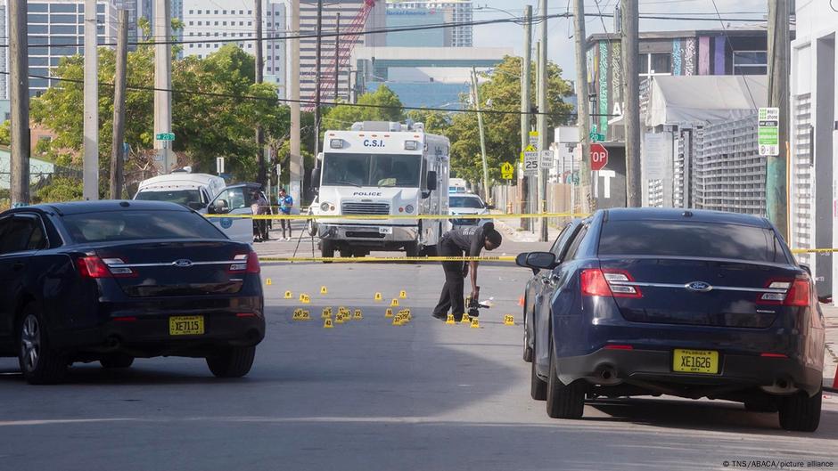 Dos muertos en un tiroteo en Miami a la salida de un concierto