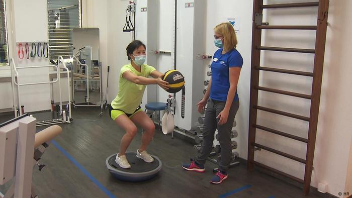 Scharfe Teens Verlieren Beim Fitness Die Kontrolle Scharfe Teens Verlieren Beim Fitness Die Kontrolle