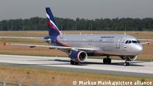 Frankfurt, Deutschland - 18. Juni 2013: Ein Airbus A320 der Aeroflot mit dem Kennzeichen VP-BQV auf dem Flughafen Frankfurt (FRA) in Deutschland.