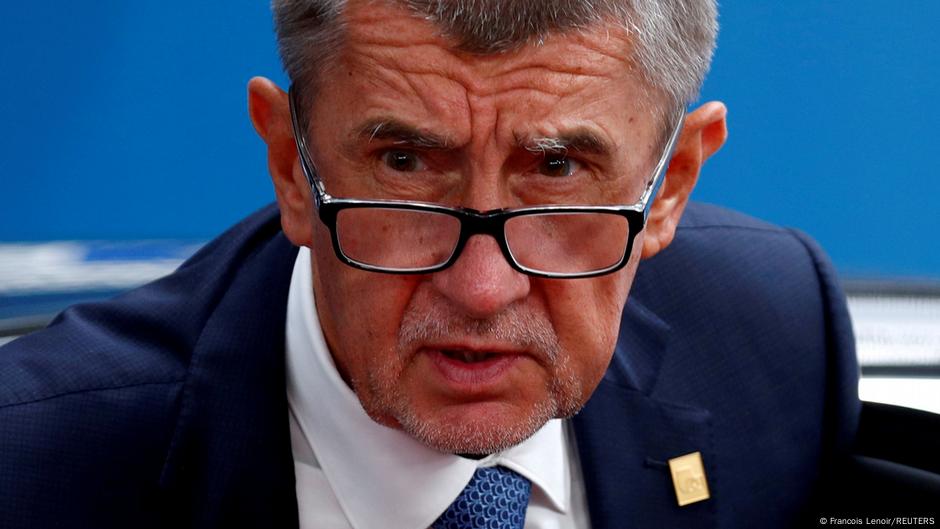 Tschechien I Regierungschef Andrej Babis übersteht Misstrauensvotum