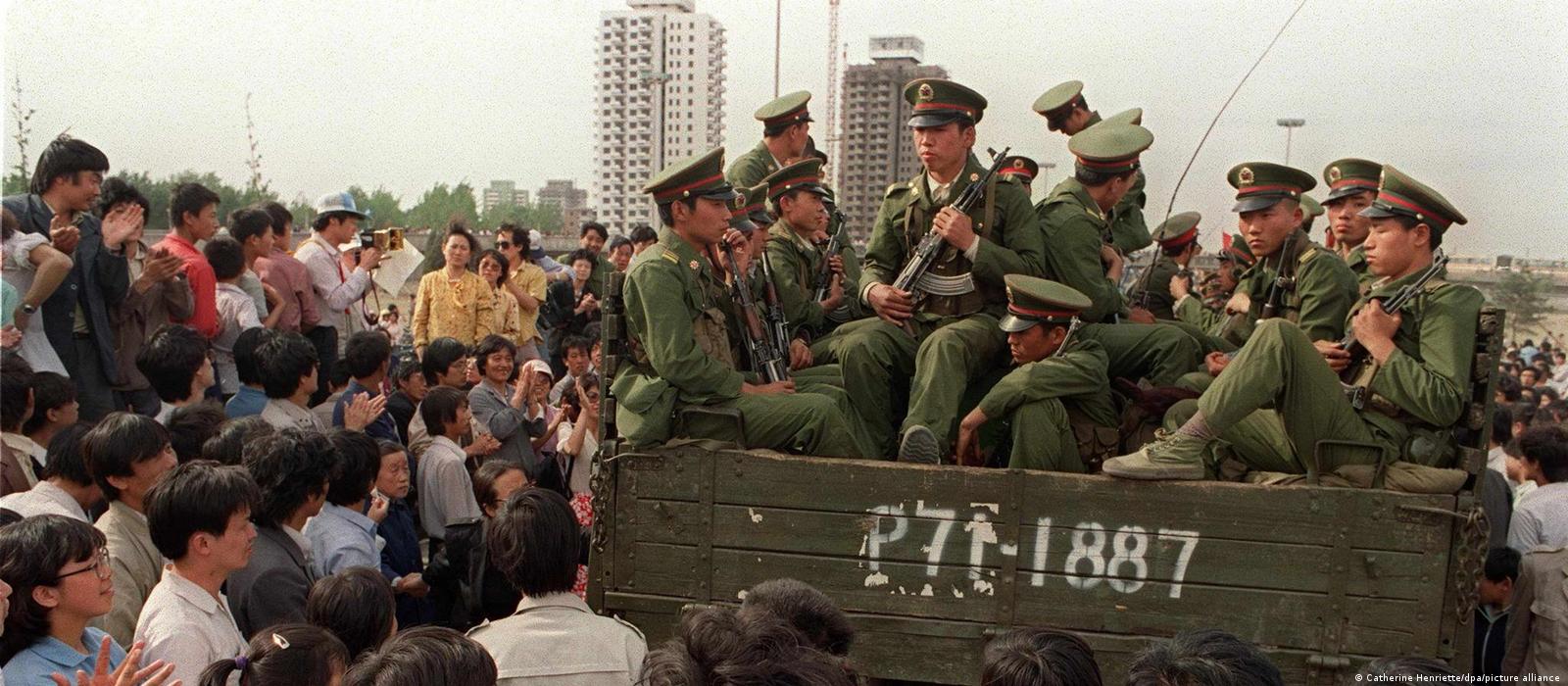 封存37年的原始影像：英媒公佈八九北京秘密拍攝