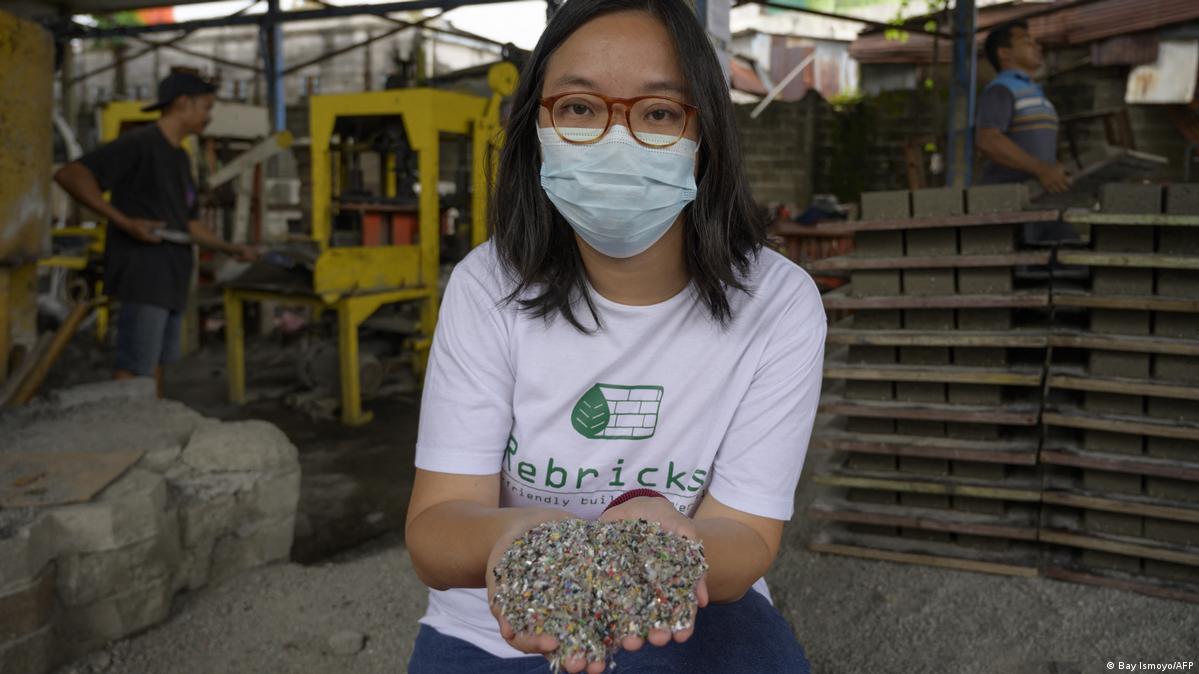 bisnis batako terbuat dari limbah plastik 