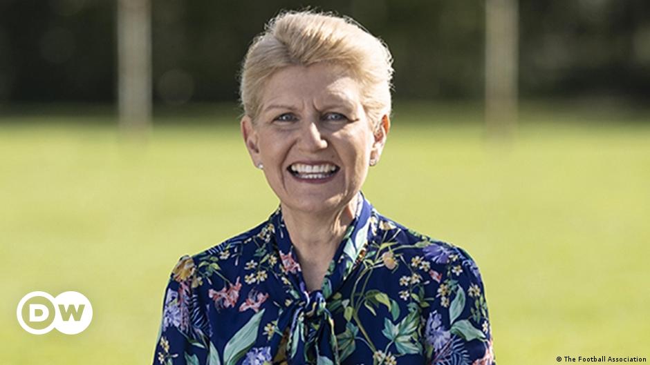 Powerfrau Debbie Hewitt wird Englands Fußballchefin