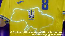 Pavel Pavelko I Neues Trikot für die ukrainische Nationalmanschaft