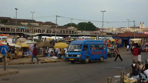 Minibus in Ghana. 